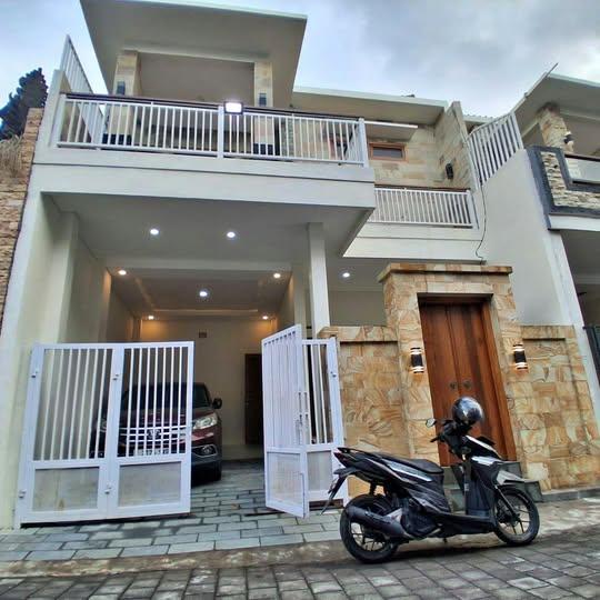 House for sale in Denpasar — photo 1