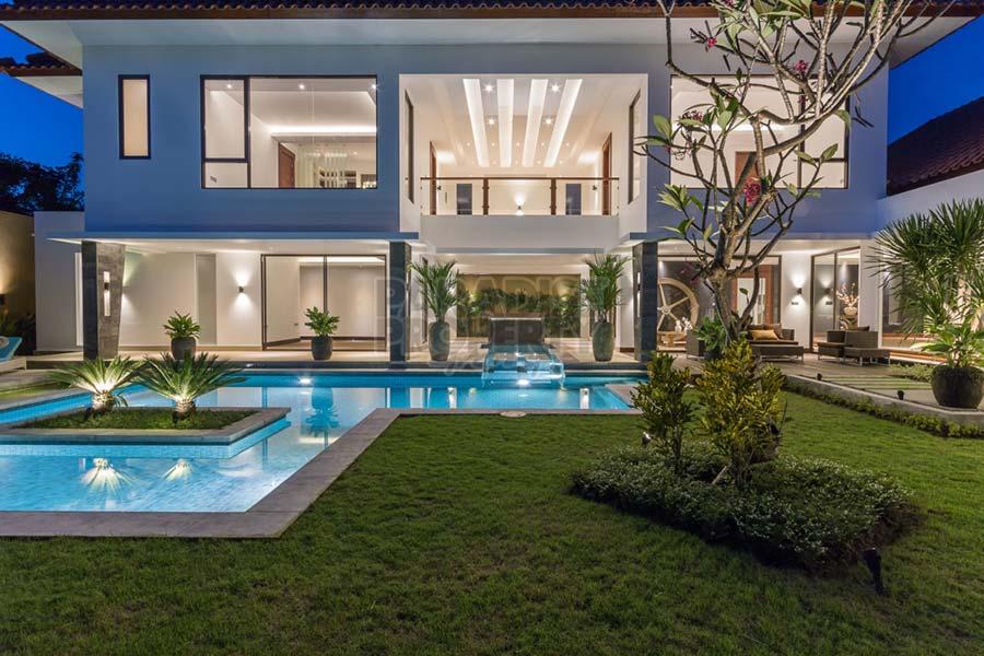 PRICE REDUCED !!! Impeccable 3 Bedroom Luxury Villa in Nyanyi – Freehold — photo 2