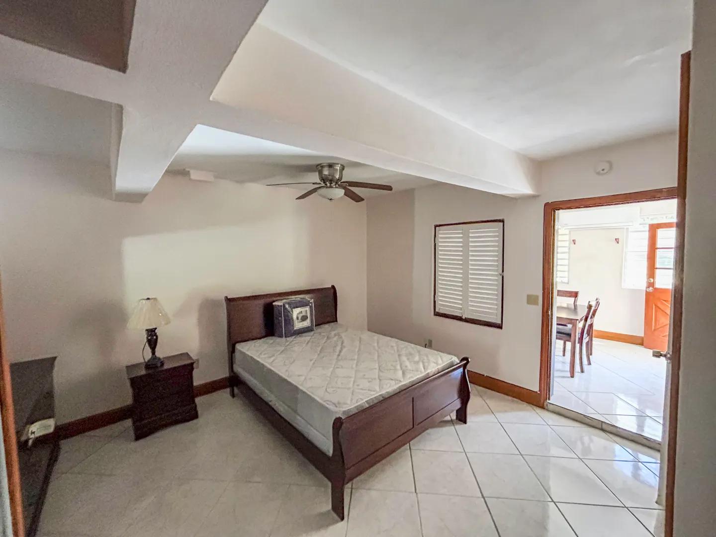 282/apt 1 Hermon Hill Co — photo 4