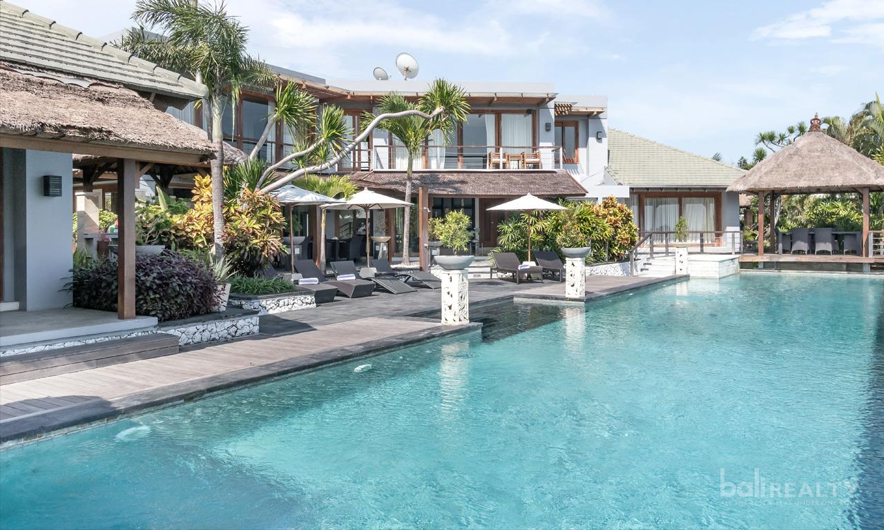 Incredible 10 Bedroom Luxury Villa in Jimbaran Hills - 2290 - BALI REALTY — photo 1