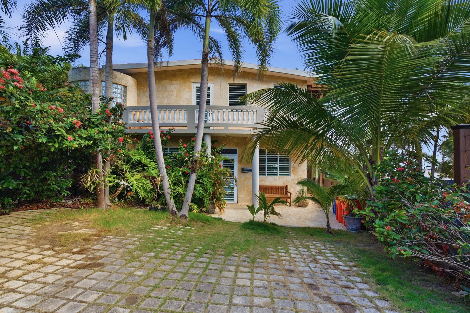 6 Bedroom Beachfront Multi-Unit Residence for Sale — photo 5