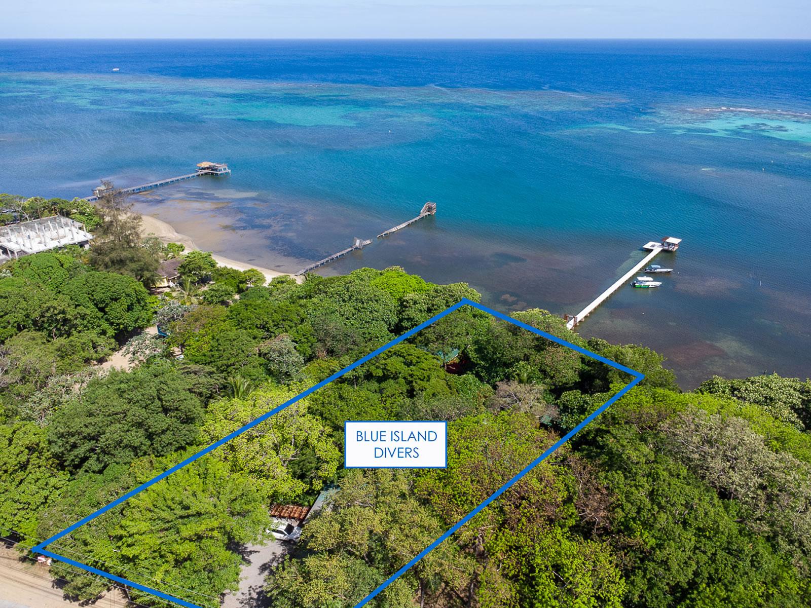 Beachfront Dive Resort for Sale in Sandy Bay, Roatan — photo 2