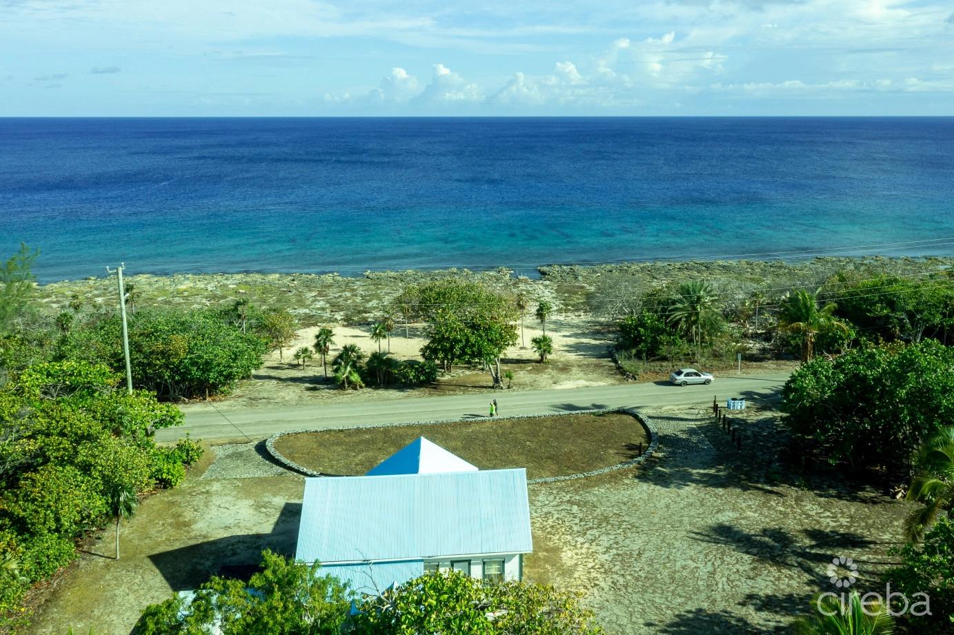 Historic Home - 3 Acres Ocean Front in the Cayman Islands — photo 5