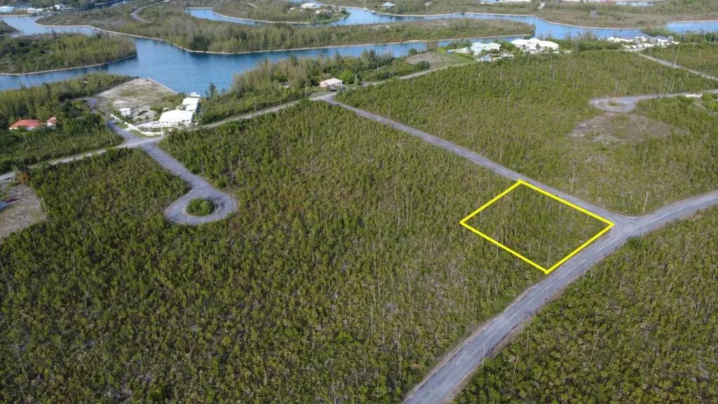 Multifamily lot in Colony Bay, Freeport — photo 1