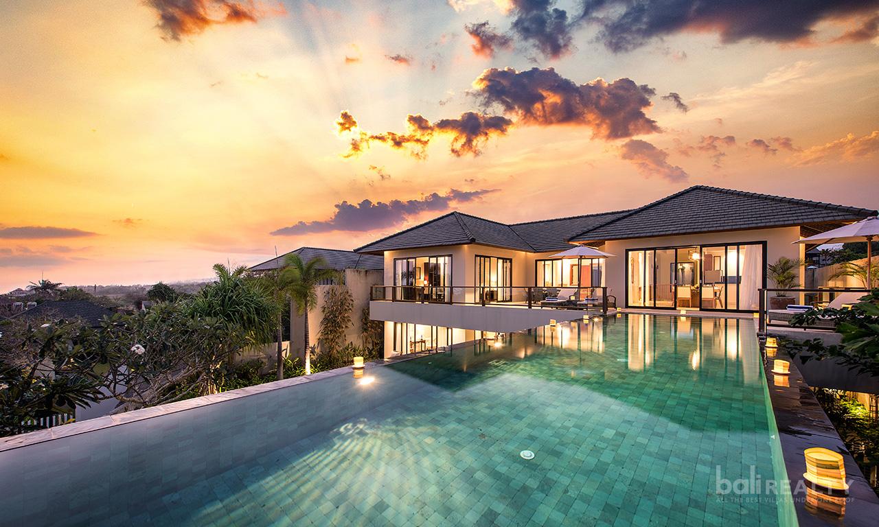 Breathtaking Four-Bedroom European Modern Design Villa in Uluwatu -1791 — photo 2