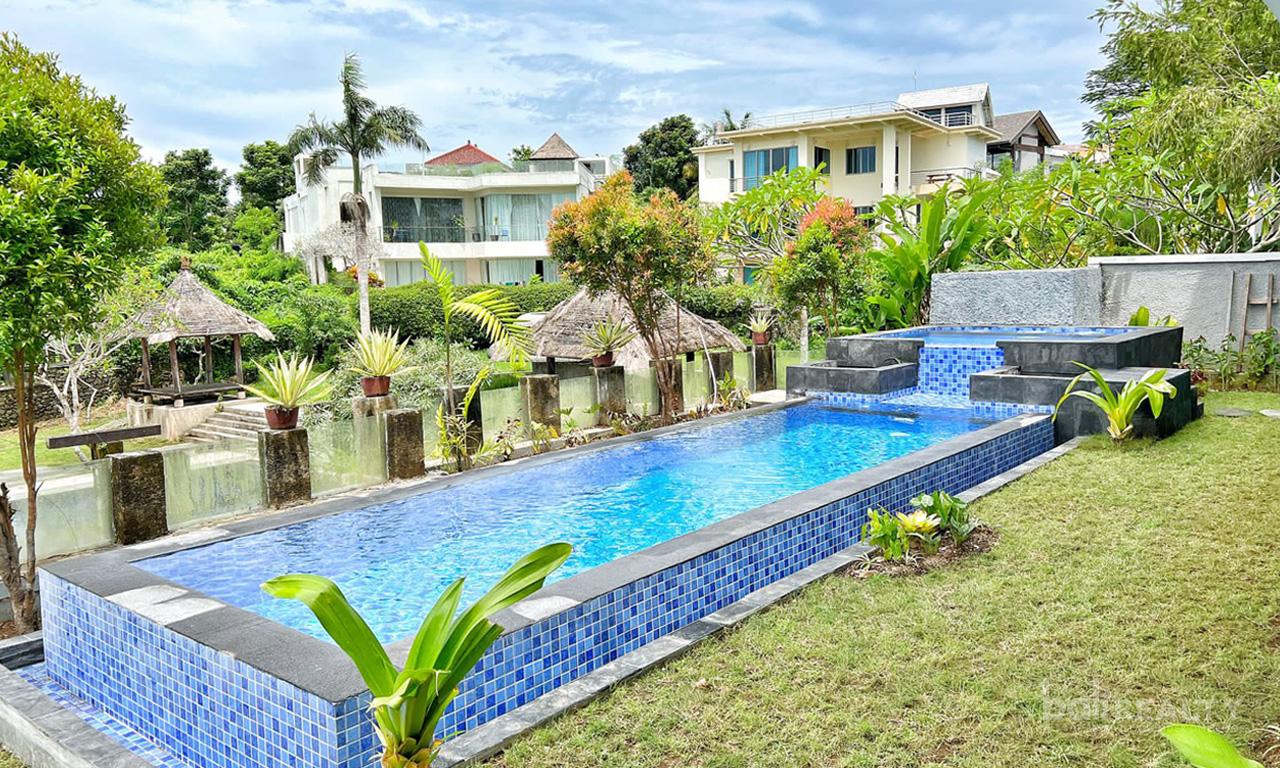 European Style Four Bedroom Villa in Uluwatu's Secure Area - 2338 — photo 1