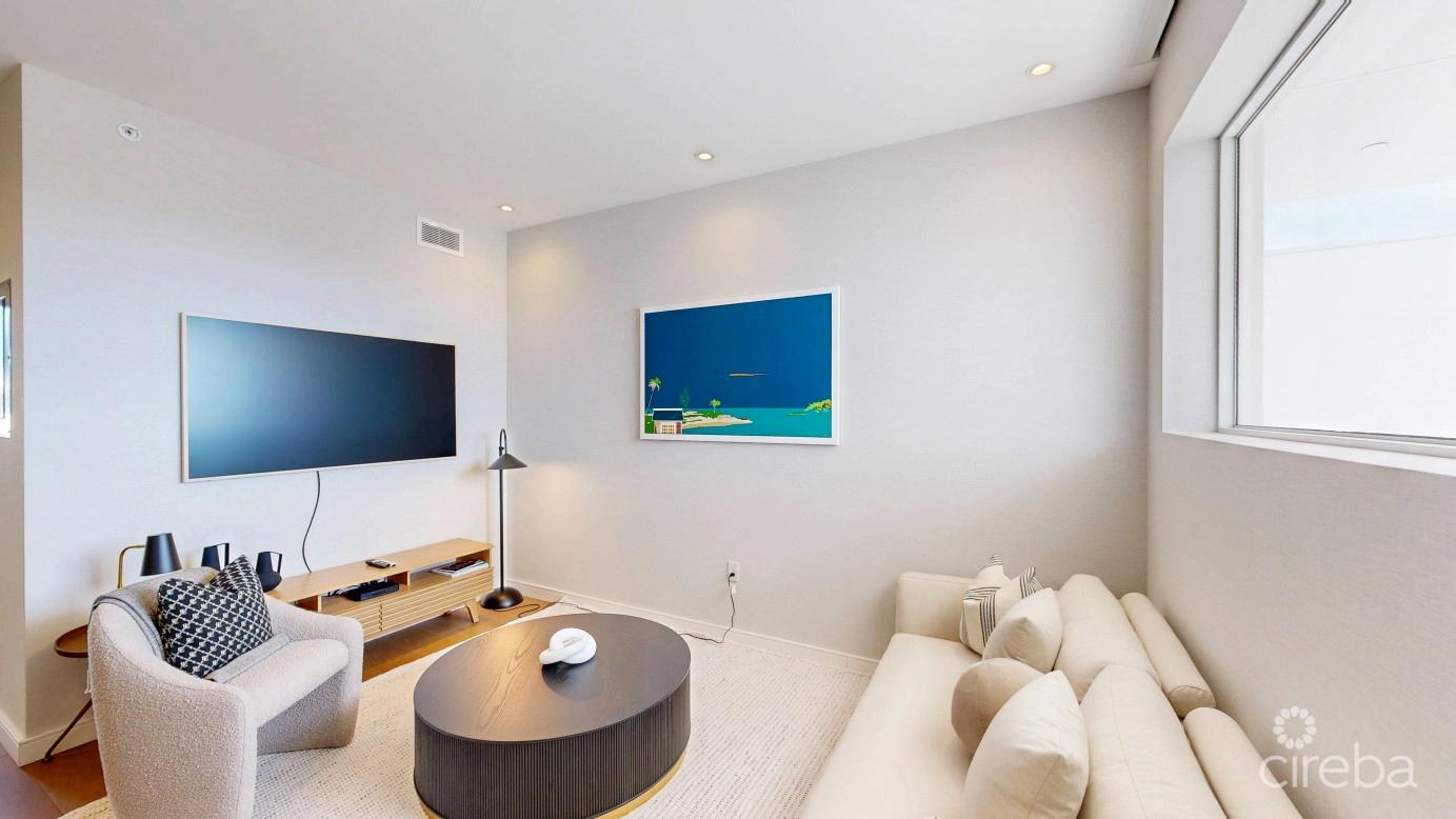 The Grove Top Floor Condo, Seven Mile Corridor, Grand Cayman — photo 4
