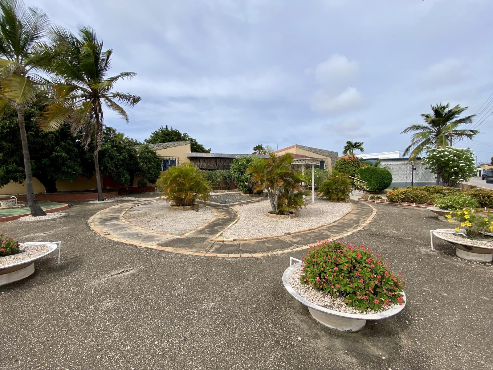 6-bedroom villa in Ponton, Aruba — photo 1