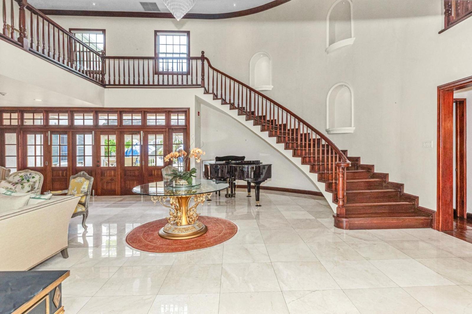 4 Bedroom Luxury House for Sale, 1 Montrose Road, Kingston 10, Jamaica — photo 5