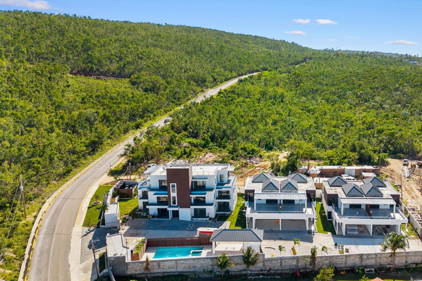 New 3 Bedroom Townhouse for Sale, Ironshore, Saint James, Jamaica — photo 5