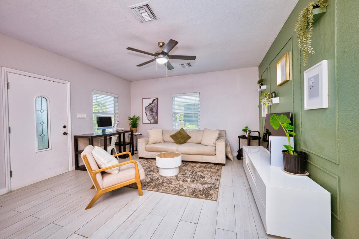 Belle Gardens 3BR Family Home — photo 2