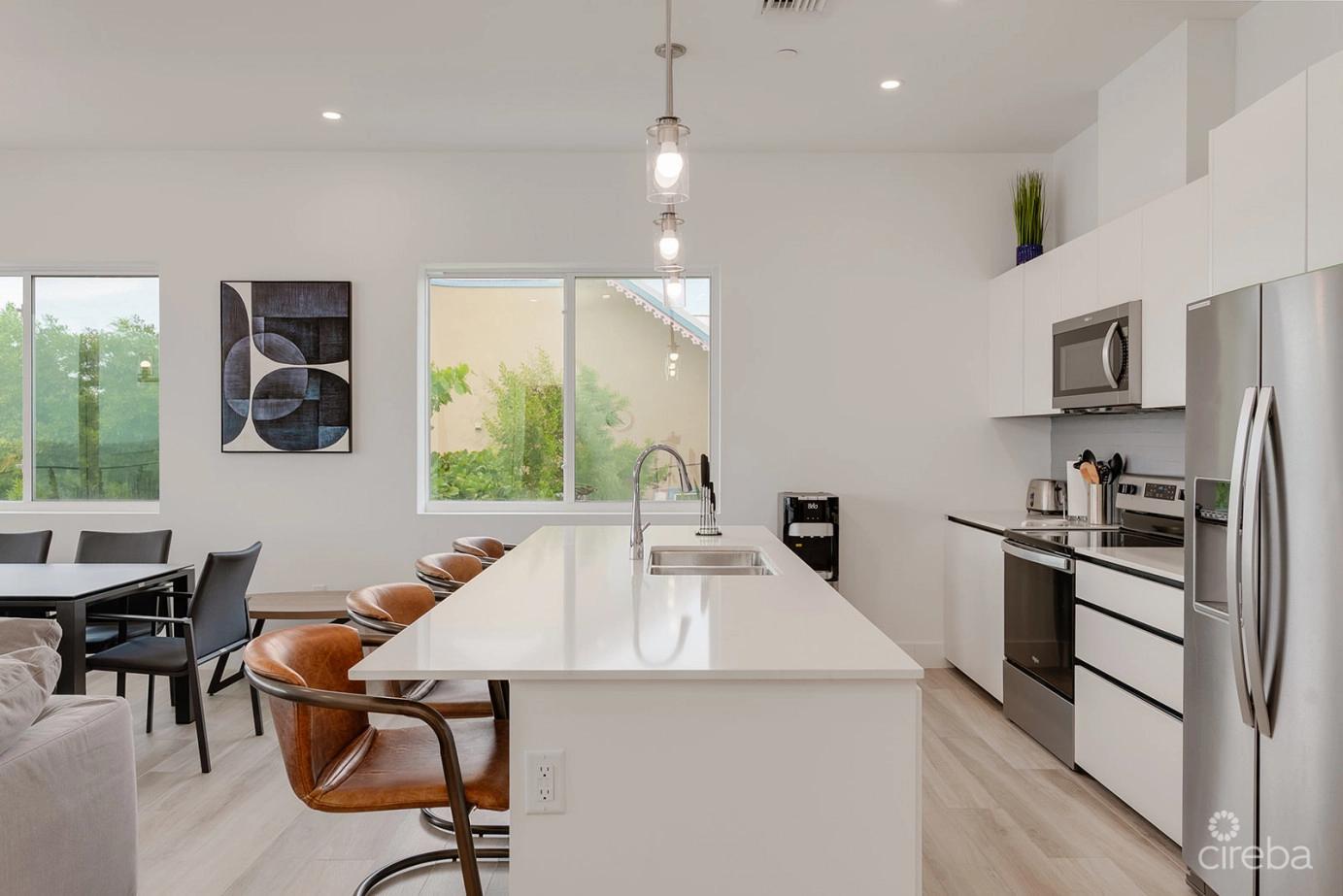 Sunset Point - Beautifully Upgraded 3 Bed With Lease-to-own Financing Available — photo 3