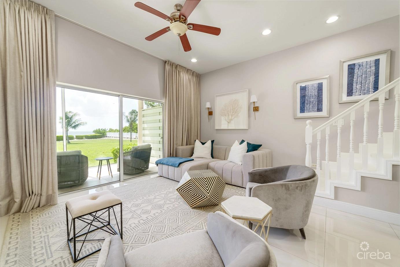 Snug Harbour Villas #2 - Oceanfront Townhome in the Cayman Islands — photo 3