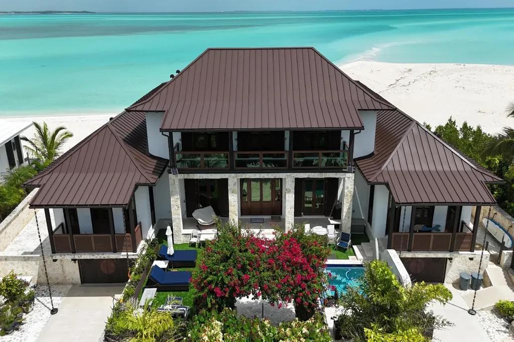 3-bedroom beachfront house in Treasure Cay, Abaco, Bahamas — photo 1