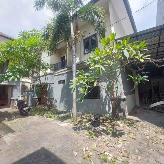 8-bedroom house in Denpasar — photo 1