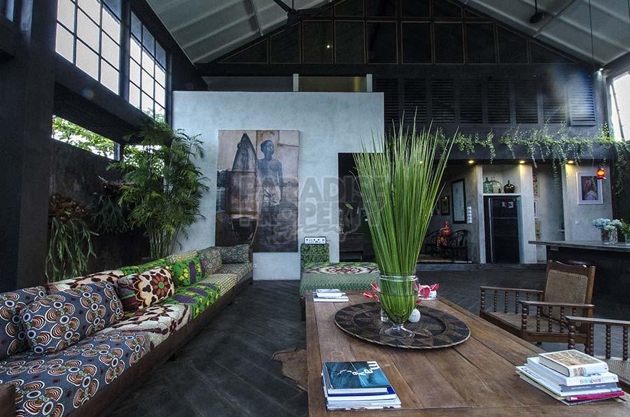 Outstanding Luxury Warehouse Villa in Batu Bolong — photo 4