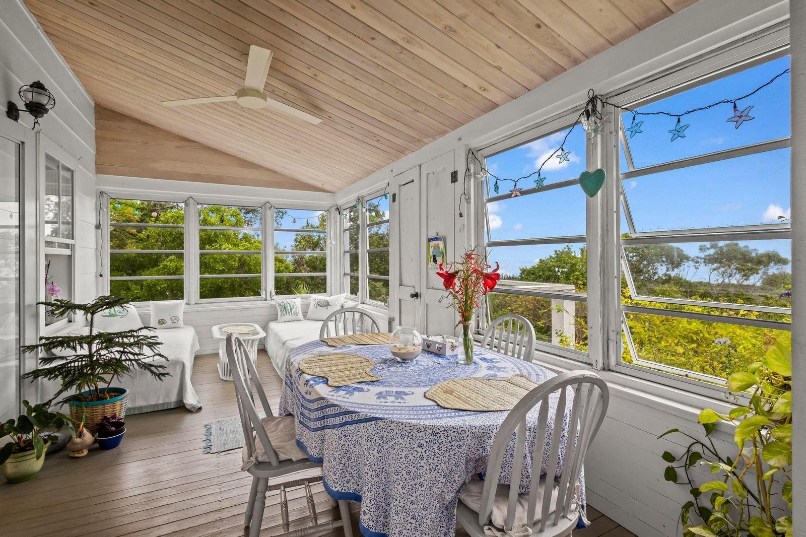 Auntie Cottage - 2 Bed Residence in Eleuthera, The Bahamas — photo 1