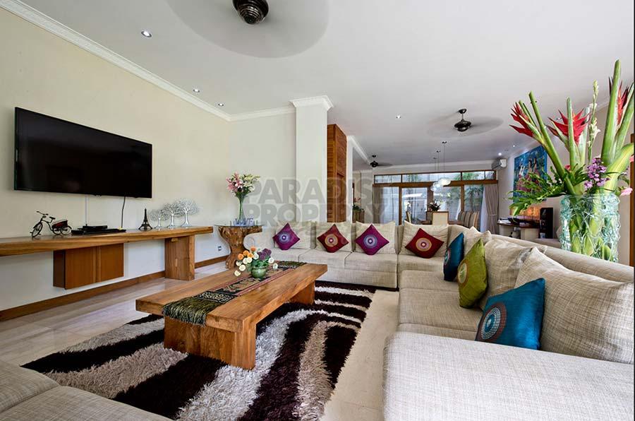 Stunning 5 Bedroom Freehold Villa with Pondok Wisata in Kerobokan — photo 3