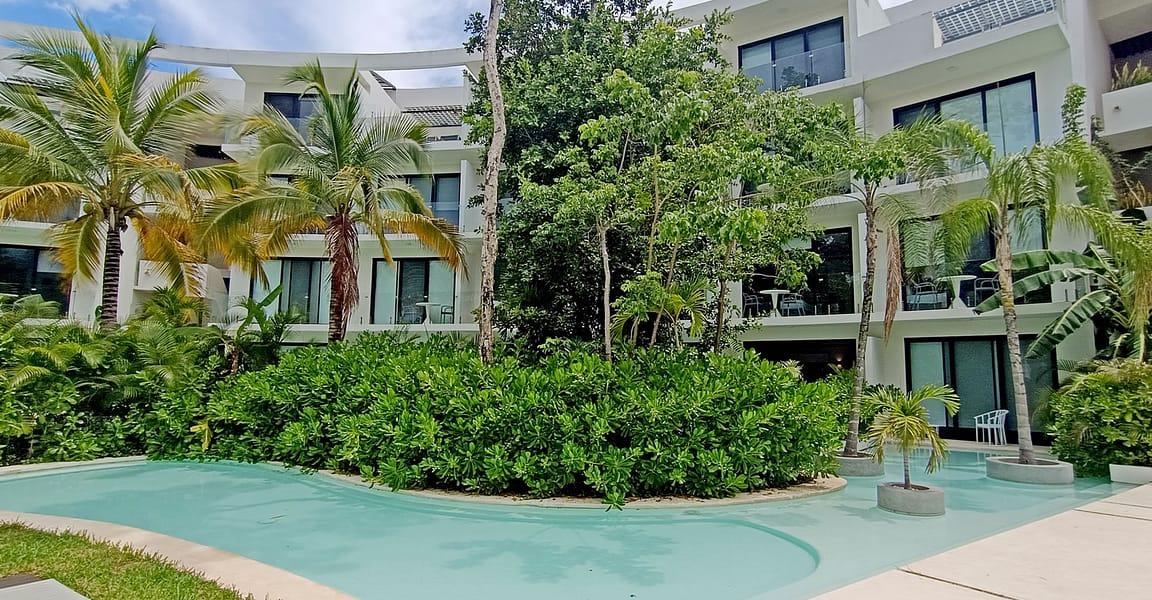 Swim Up Studio for Sale, Central Park Lagunas, Tulum, Mexico — photo 2