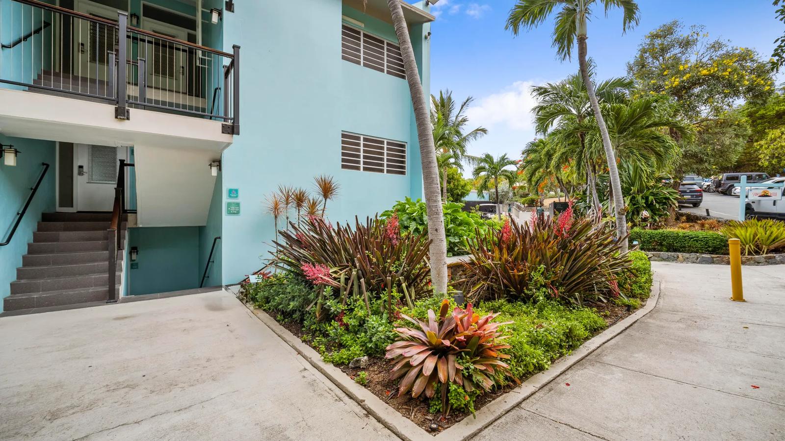 2 Beds 2 Baths Condo in Secret Harbour Beach Resort, US Virgin Islands — photo 4