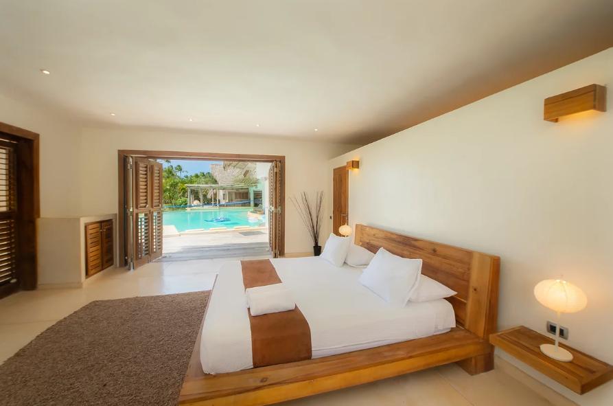 Villa del Mar 13 Bed Retreat Las Terrenas — photo 4