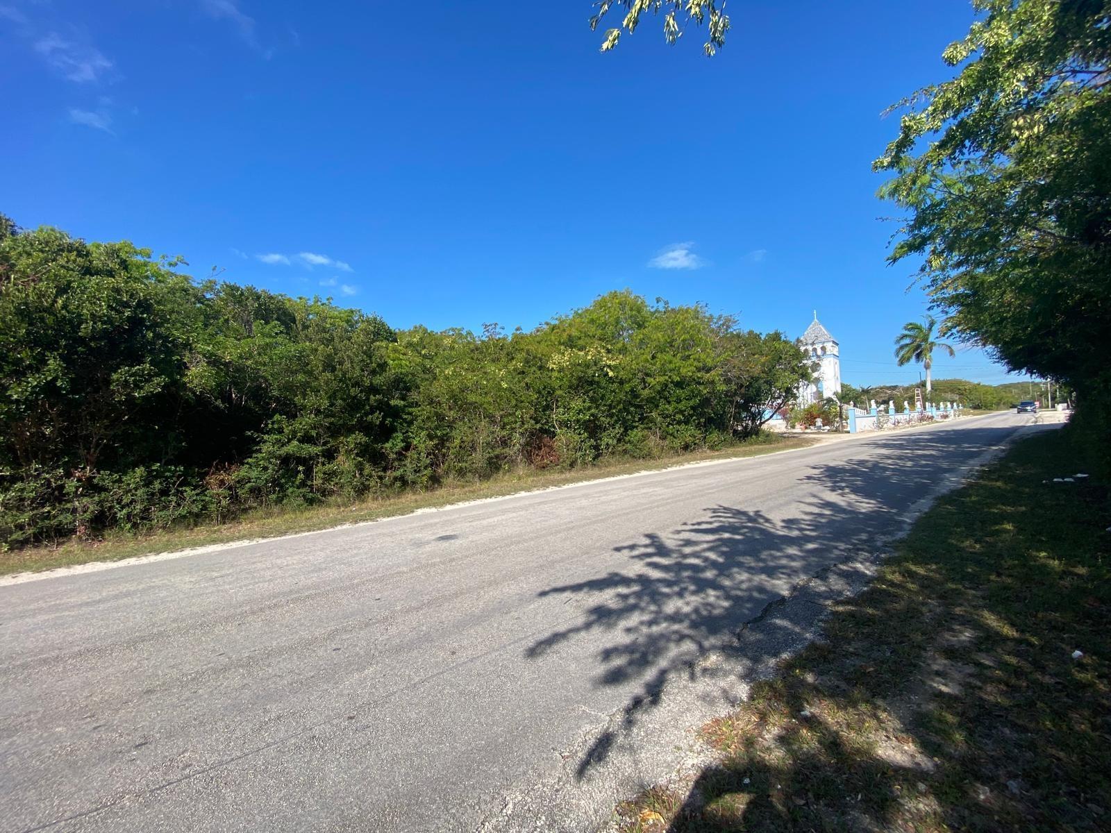 Residence for sale - HAMILTON, LONG ISLAND in Long Island, The Bahamas — photo 4