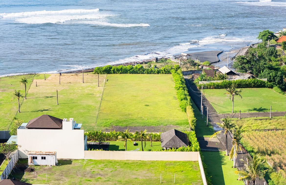 Prime Beachfront Development Land in Pabean — photo 4