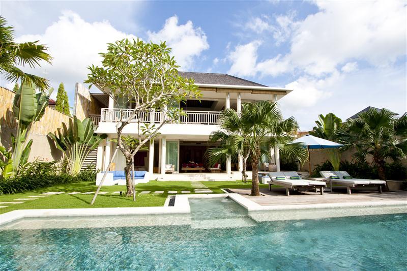 5 Bedroom Pool Villa for Rent in Tanah Lot, Bali — photo 1