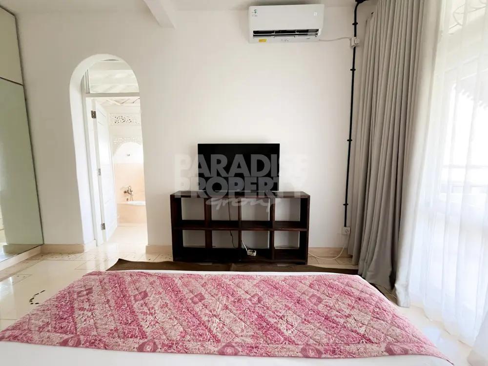 1 Bedroom Rooftop Hideaway: Ocean Views in Heart of Seminyak — photo 5