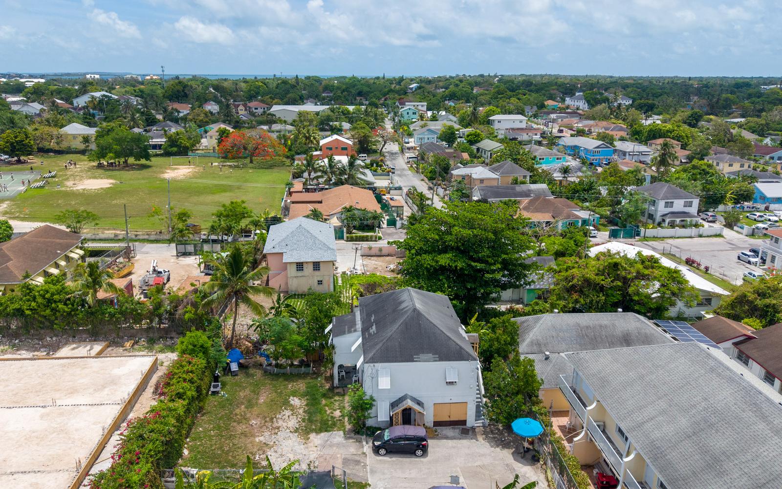 6 bedroom Duplex for sale in Ivanhoe Subdivision, BS, Bahamas — photo 5