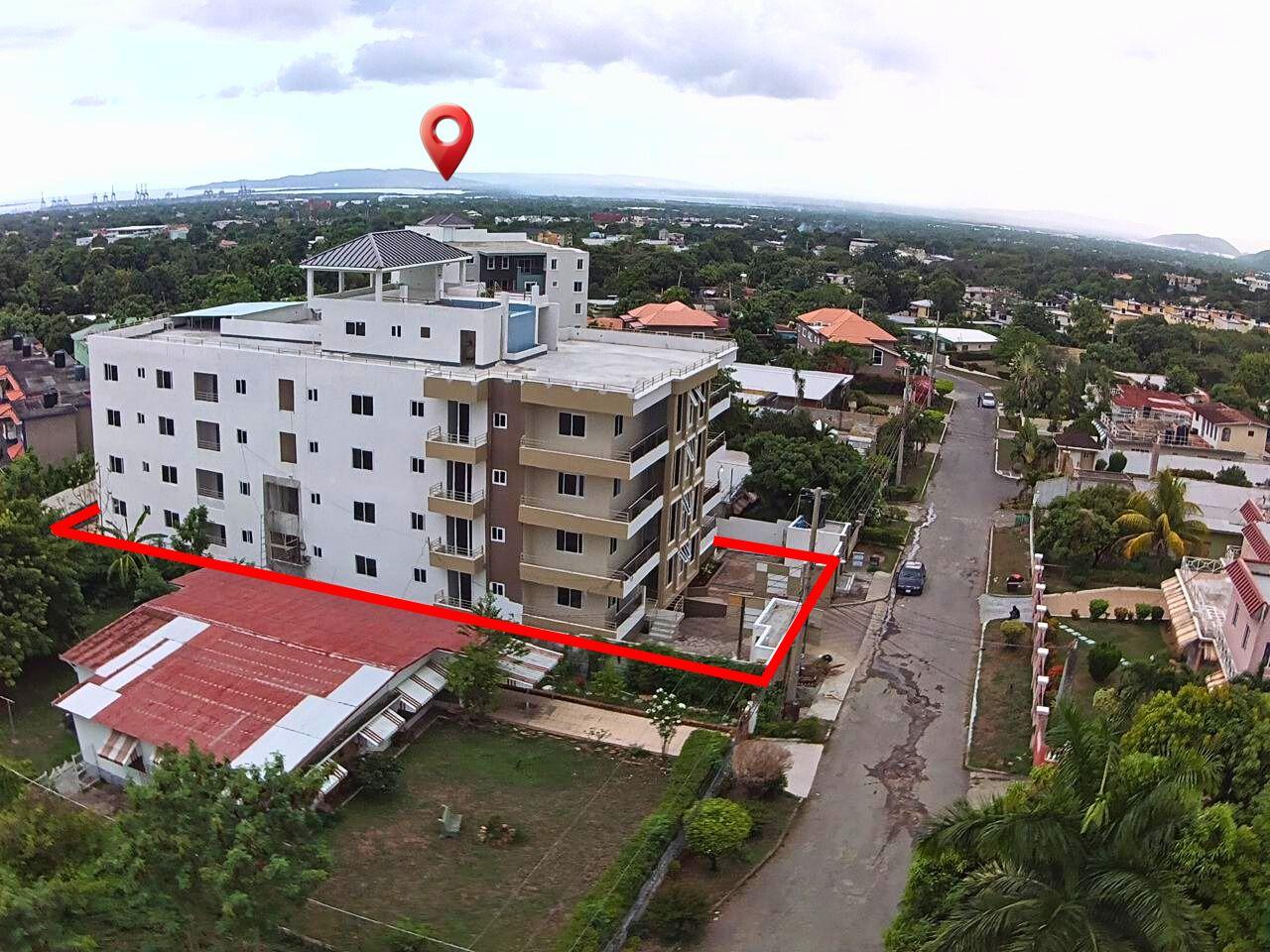 2-Bedroom Apartment with City and Mountain Views in Gated Community — photo 3