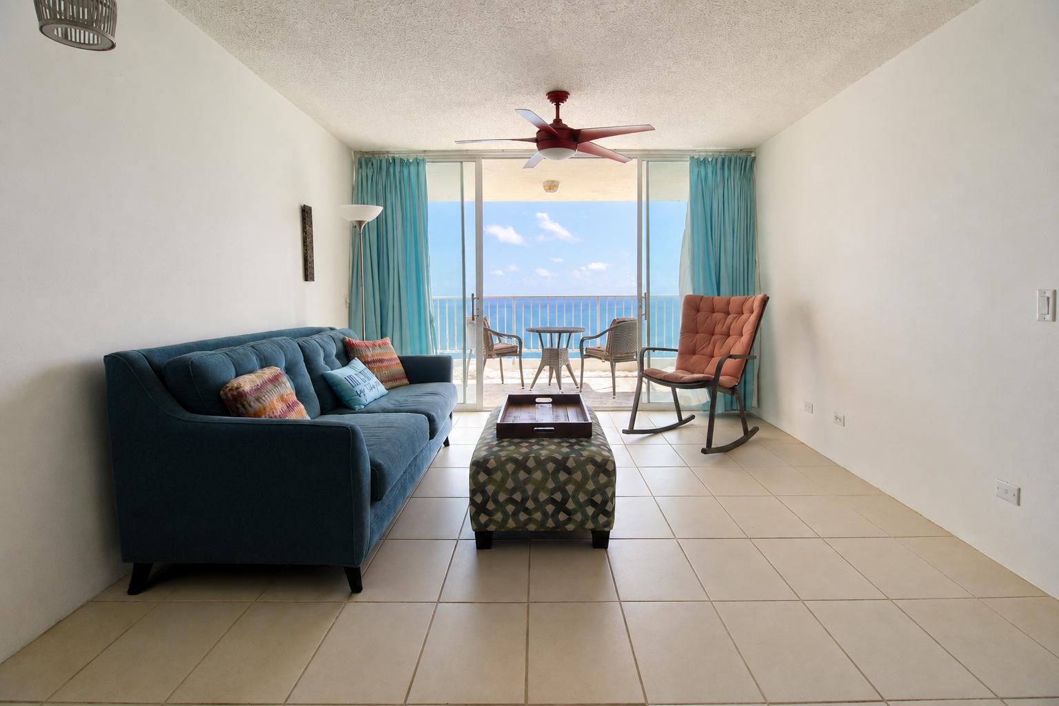 Ocean Front Apartment with amazing views in Luquillo — photo 1