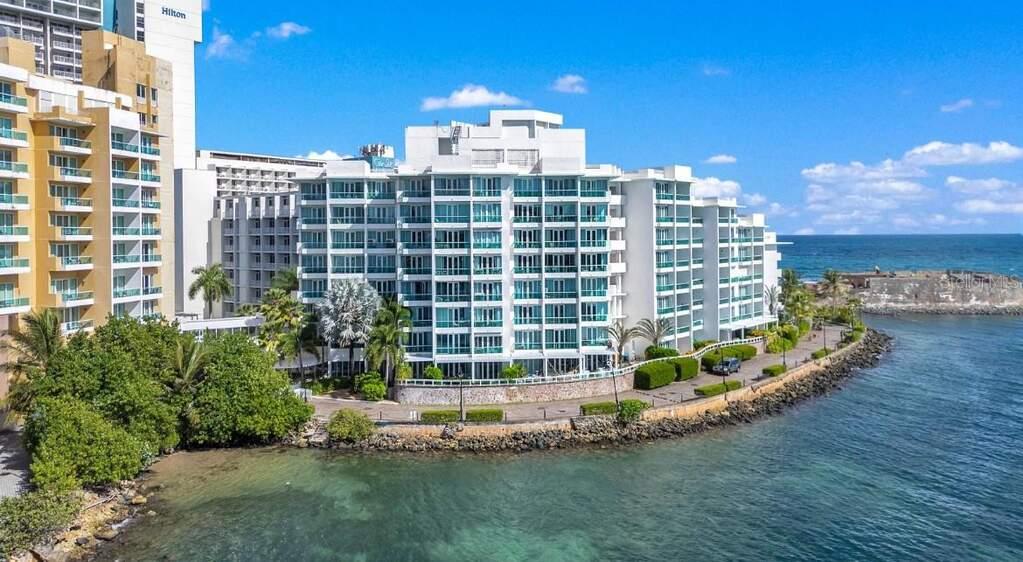 Oceanfront Luxury Studio Apartment in Condado — photo 1