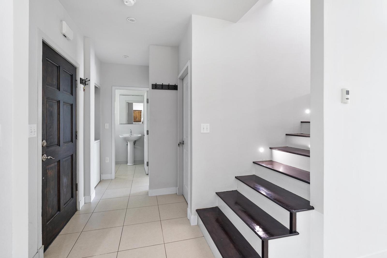 Flamingo Park Townhomes Unit #17 — photo 4