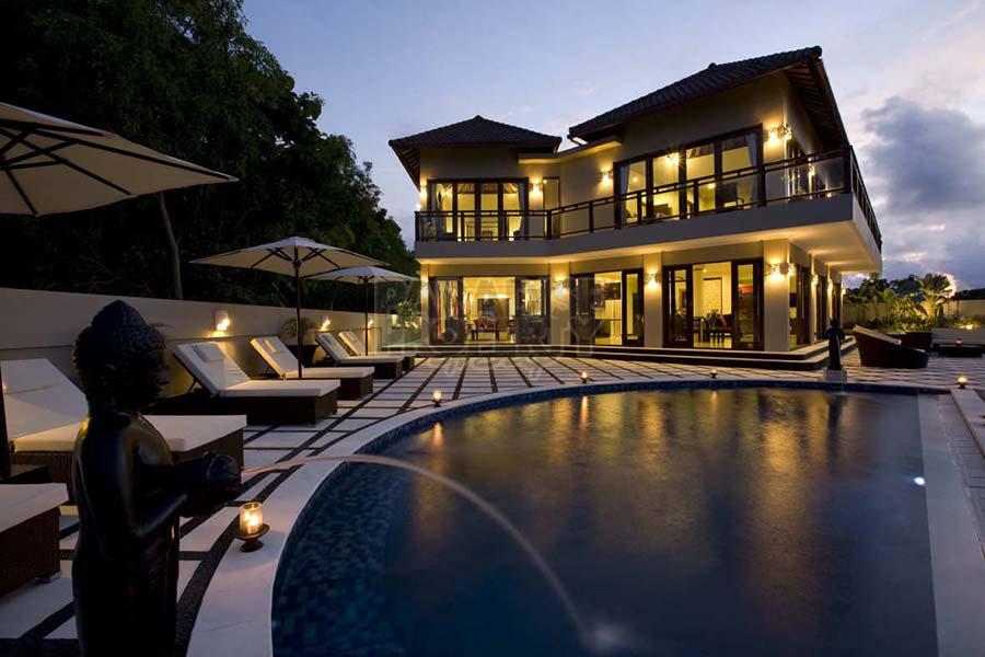 Luxury Two in One Freehold Villas in the Bukit with Total 12 Bedrooms — photo 4