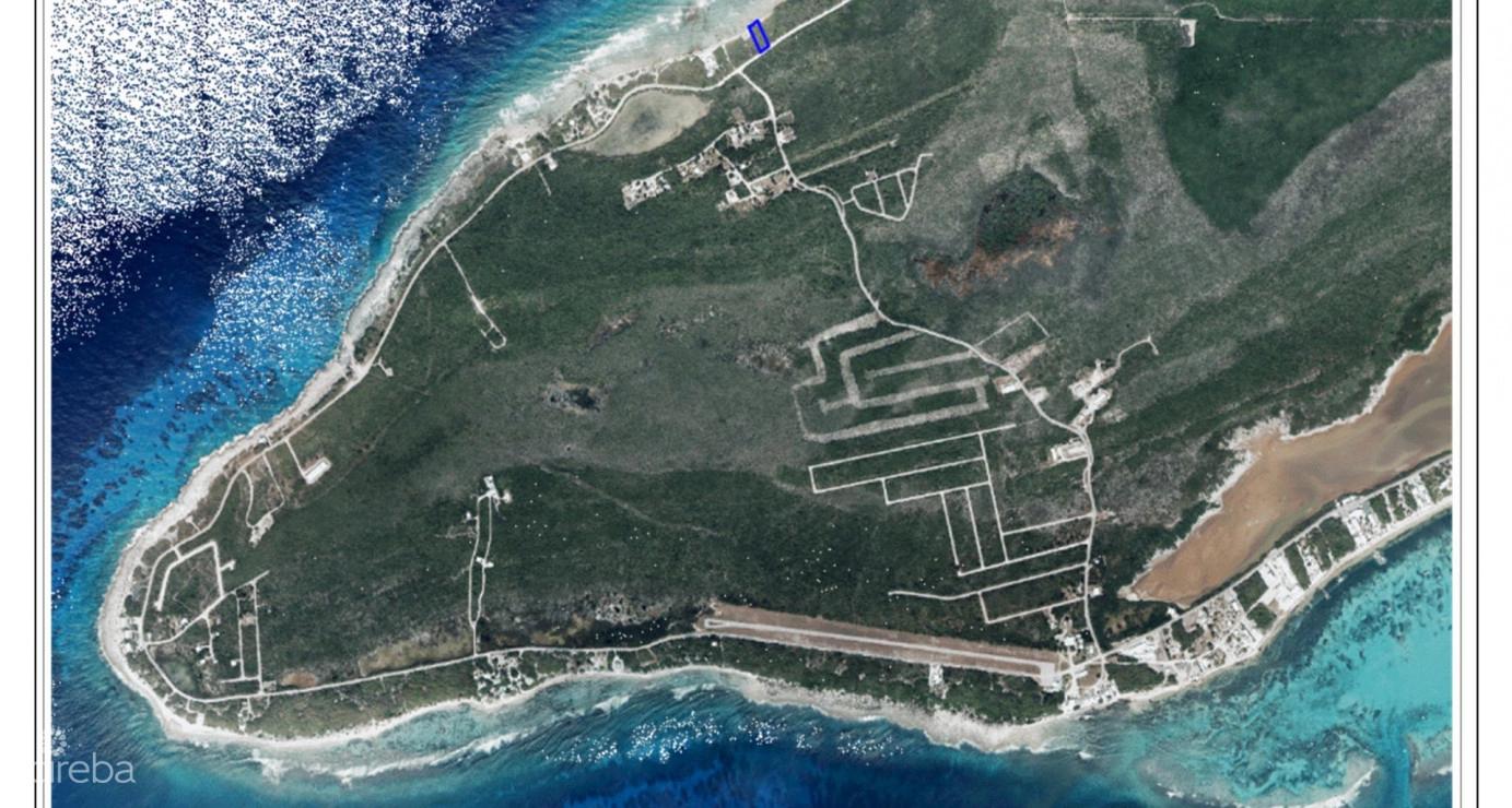 Bloody Bay Beach Half Acre in the Cayman Islands — photo 2