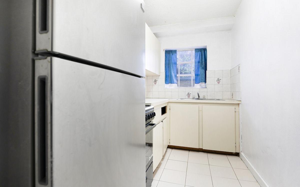 2 bedroom Apartment for sale — TOWN COURT CONDO — photo 5