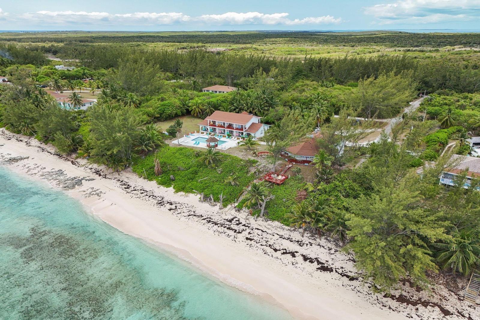 16 bedroom Residence for sale — UNIQUE VILLAGE in Eleuthera, The Bahamas — photo 1
