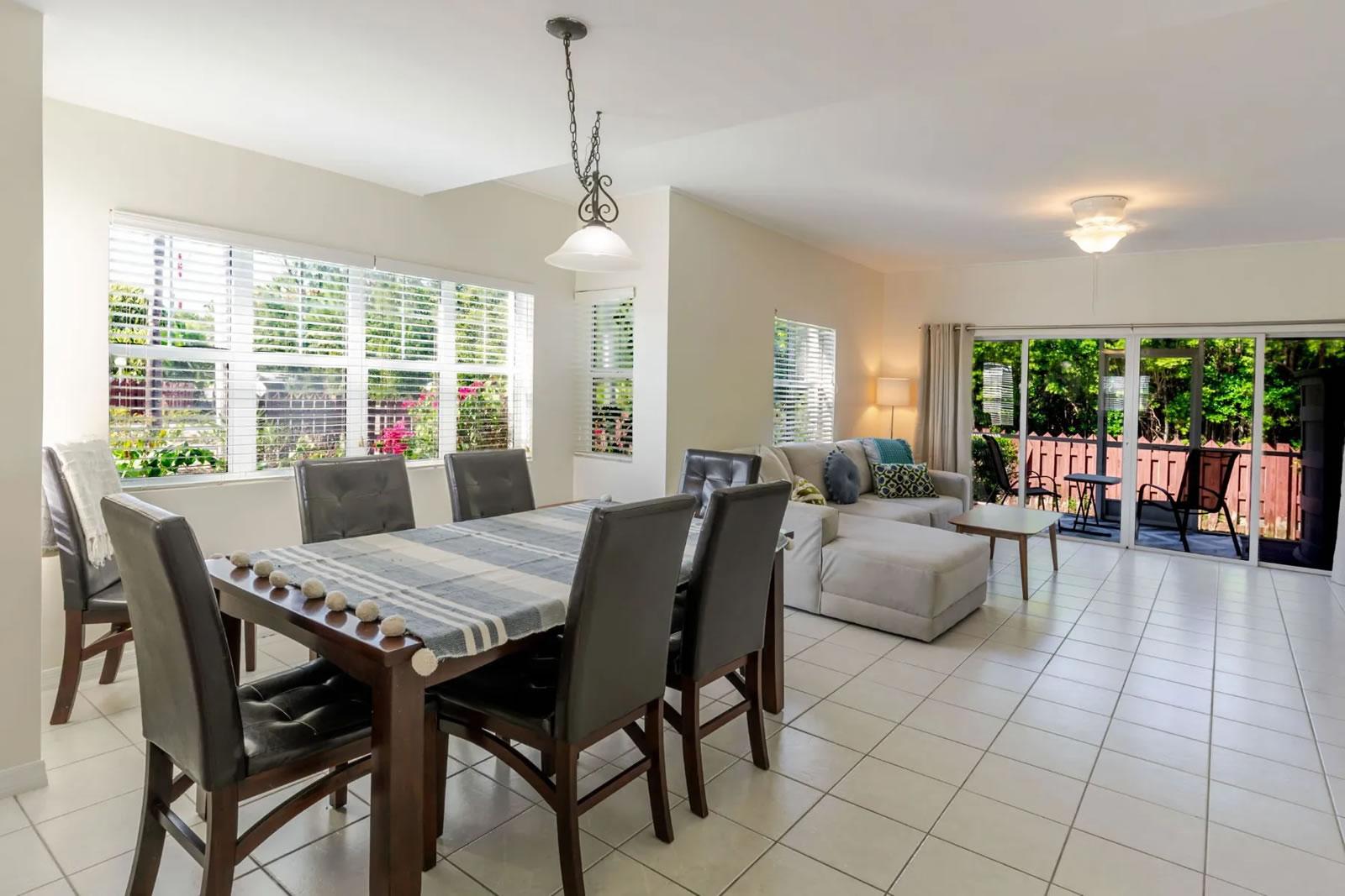 2 Bedroom Townhouse 1 for Sale, Southampton Gardens, Seven Mile Beach Corridor, Grand Cayman — photo 5