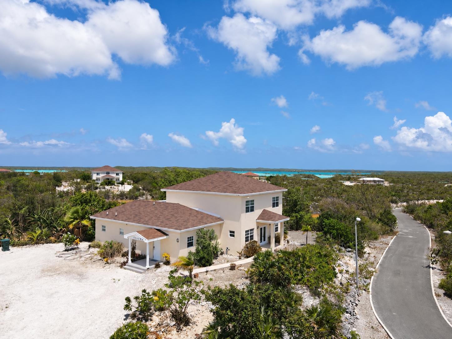 3-bedroom house in Chalk Sound, Turks and Caicos Islands — photo 2