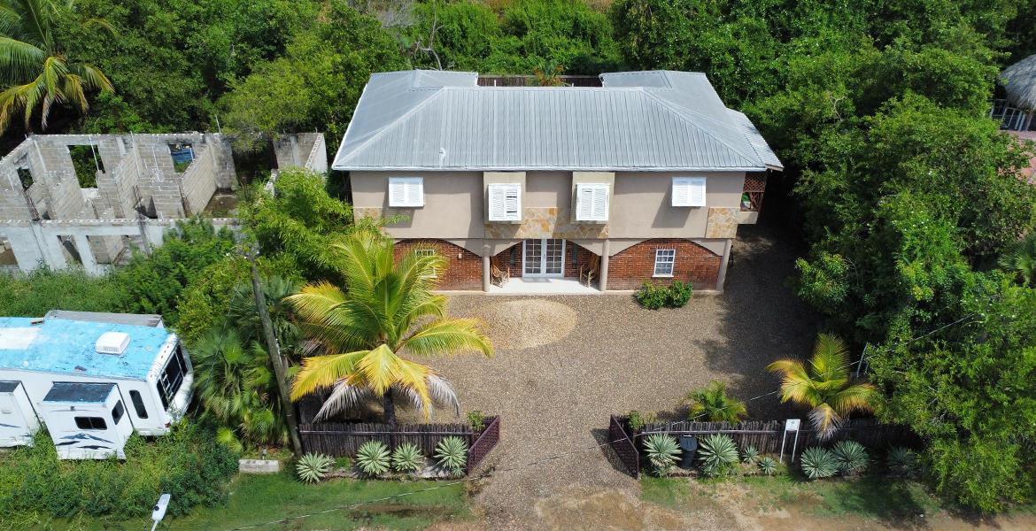 Prime Investment: Modern Multi-Family Residences in Placencia, Belize — photo 1
