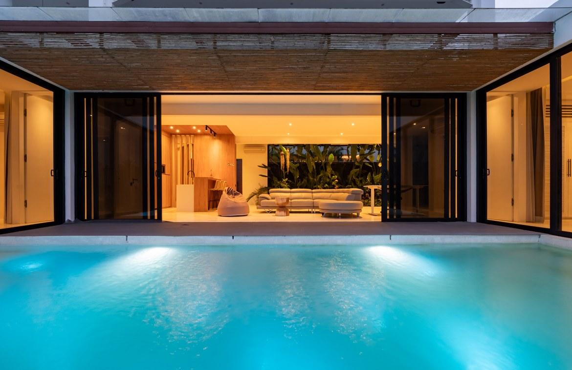 2 bedroom villa for sale — Rice field view Villa with Rooftop & Spa Features in Sayan, Ubud — photo 4