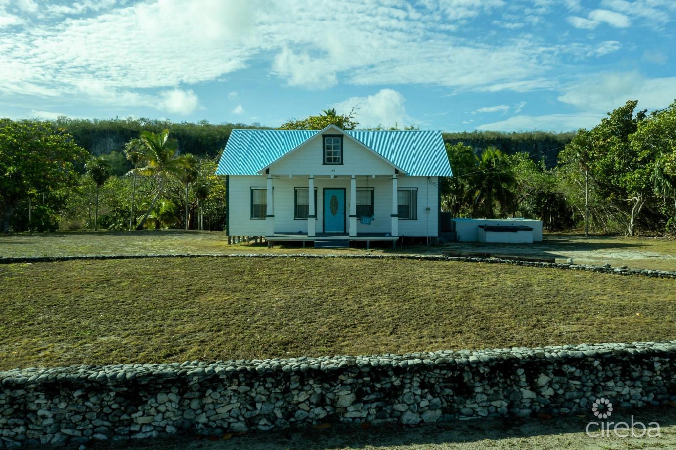 Historic Home - 3 Acres Ocean Front in the Cayman Islands — photo 2