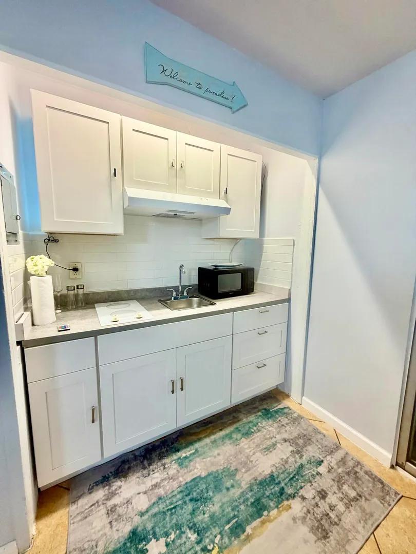 1 Bed, 1 Bath Condo with Sea View in Peter's Farm Co — photo 5