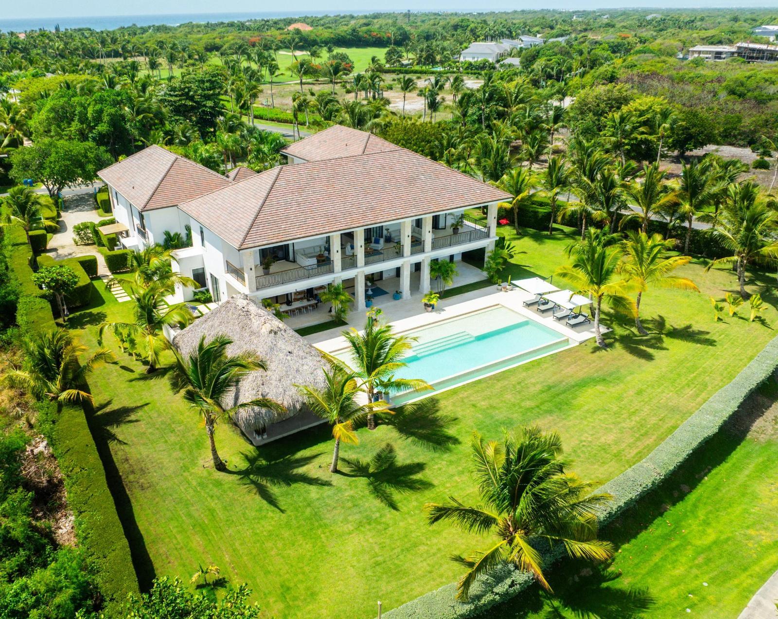 7 Bedroom Luxury Golf-View Villa for Sale, Corales 29, Puntacana Resort & Club, Dominican Republic — photo 1
