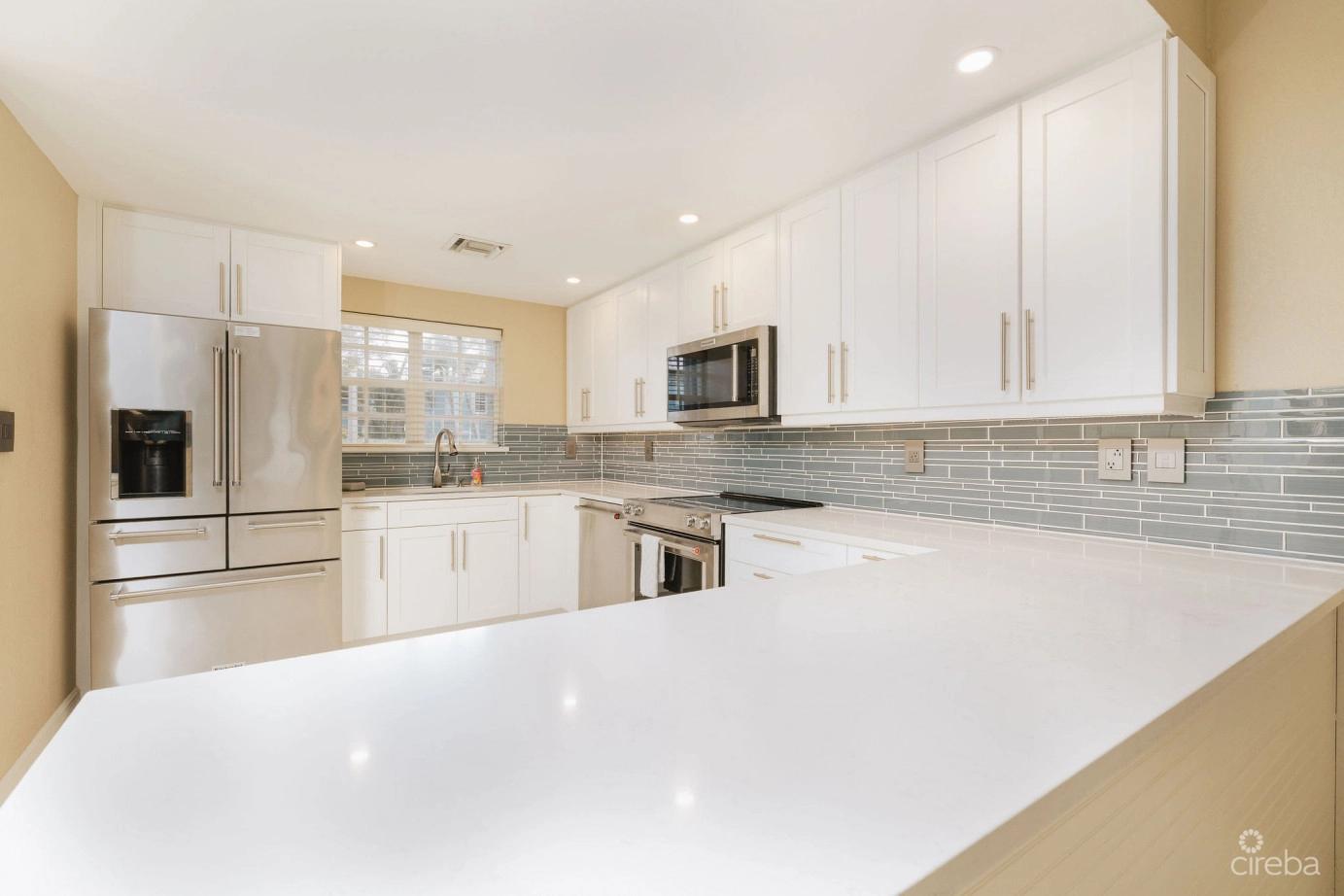 Garden Retreat Townhome for Sale in George Town, Cayman Islands — photo 2