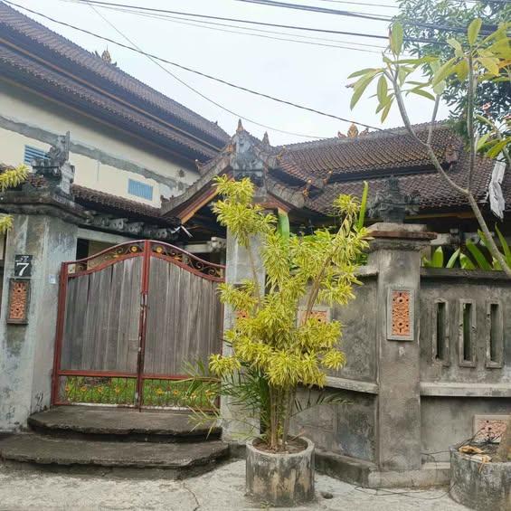 Studio house in Denpasar — photo 1