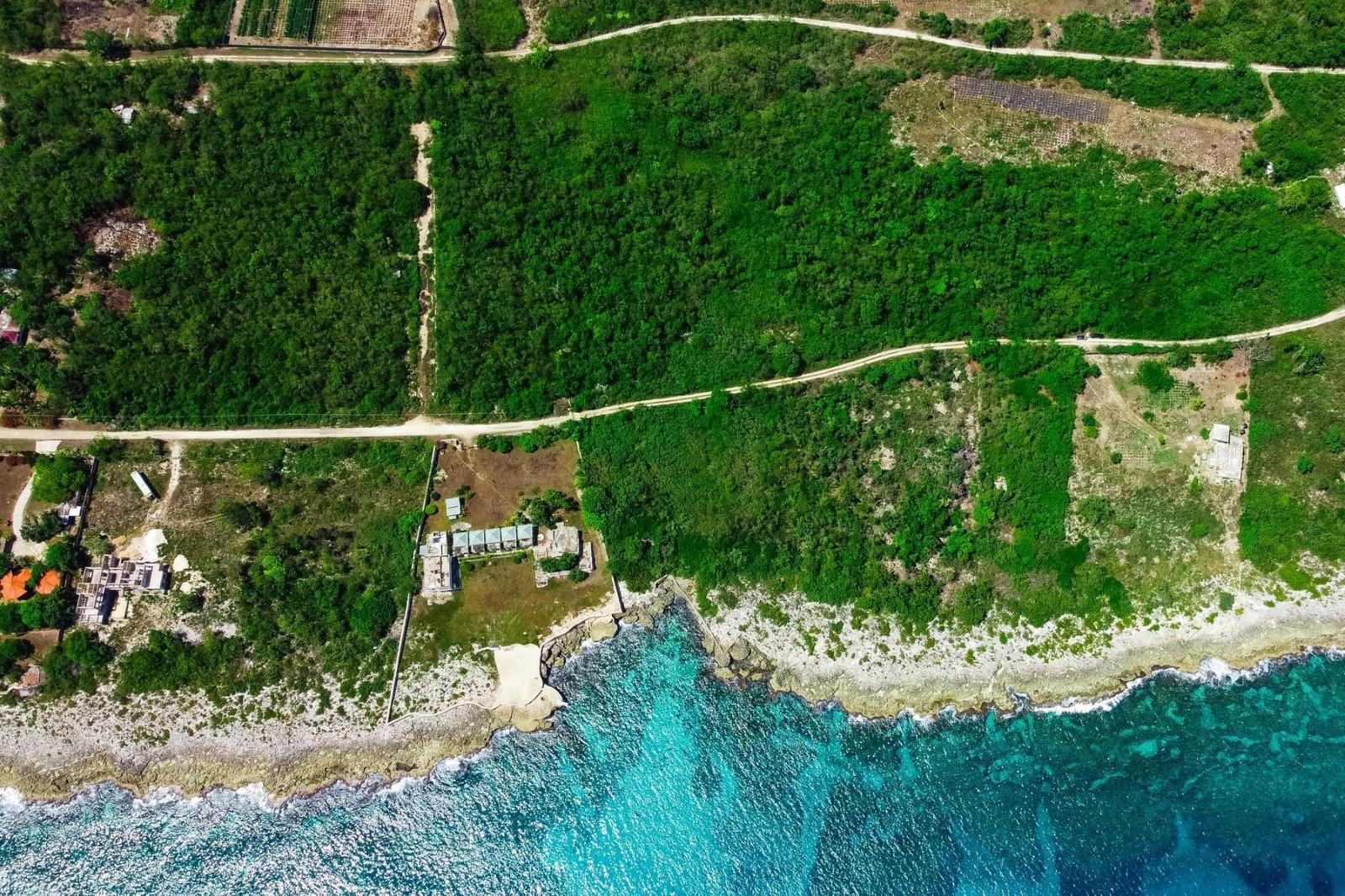 10.1 Acres of Waterfront Development Land for Sale, West End, Negril, Jamaica — photo 2