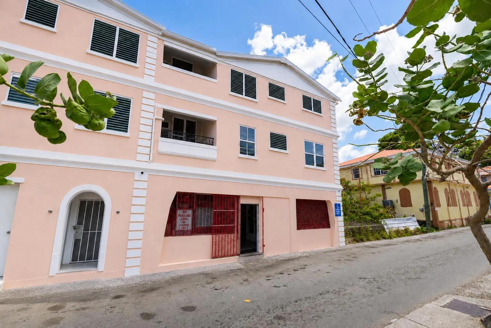 24 Unit Mixed Use Income Property — photo 3