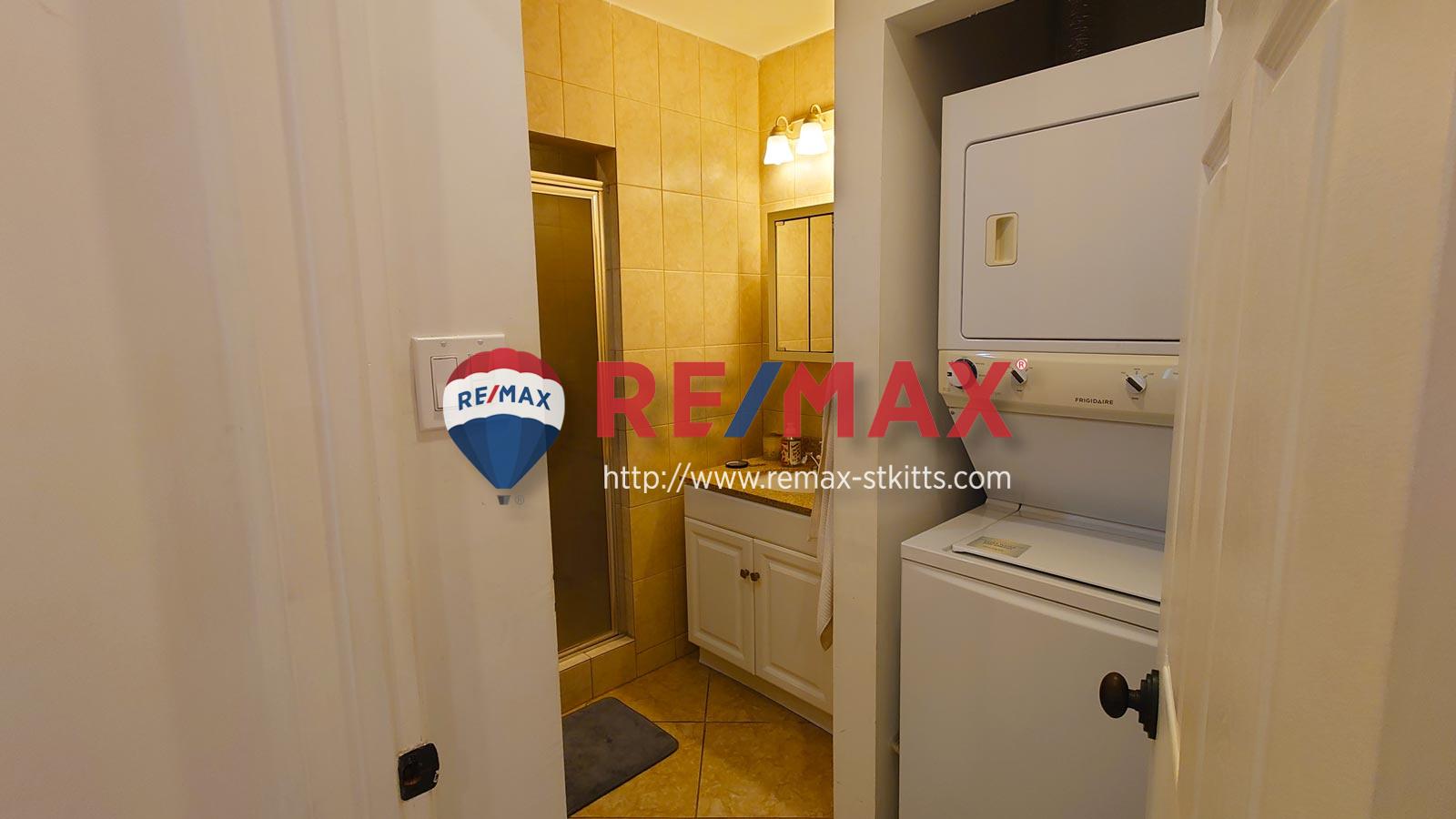 Vista Villas One Bedroom Penthouse Condo — photo 5